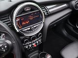Mini Cooper 2,0 i JCW 170kW Cabrio Manual - náhled 26