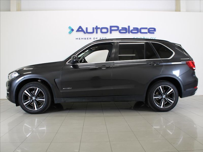 BMW X5 3,0 30d 190kW xDrive Tažné DPH - fotka 5 z 25