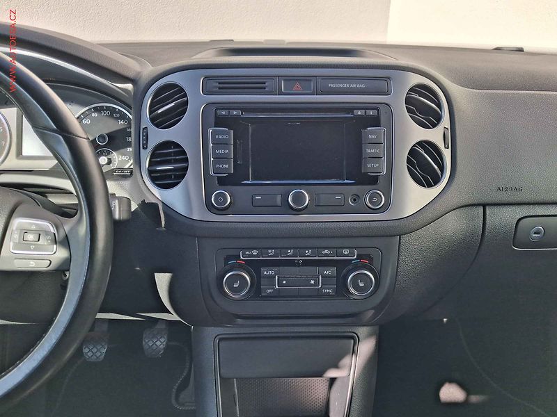 Volkswagen Tiguan (2015) 1.4 TSi 4motion, Lounge - fotka 12 z 19