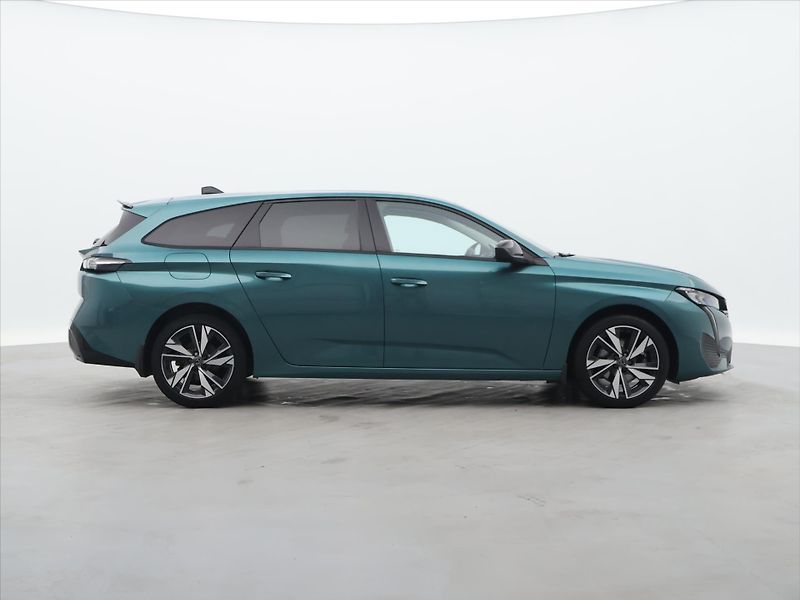 Peugeot 308 1,2 PT 130k CZ Allure 1.Maj LE - fotka 7 z 21
