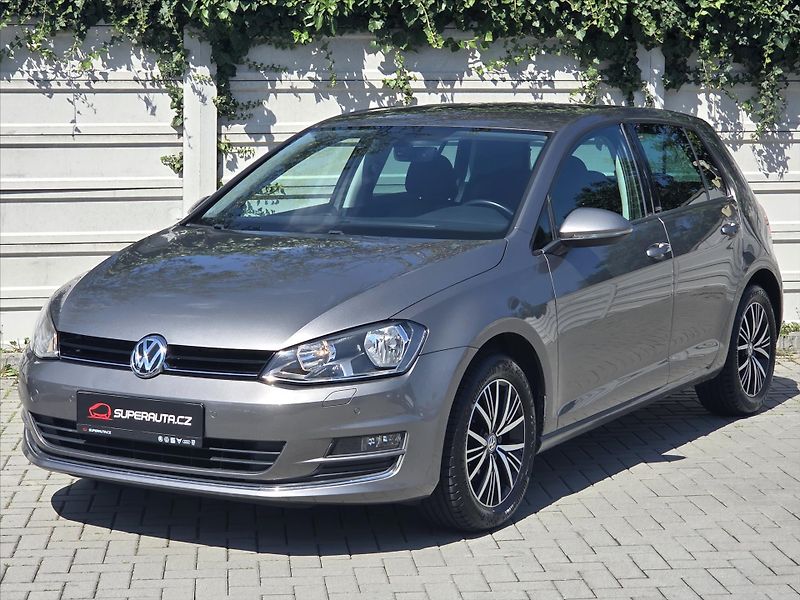 Volkswagen Golf 1,2 TSi Allstar Edition Comfor - fotka 3 z 21