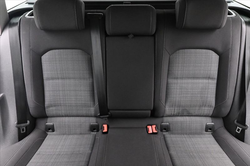 Volkswagen Passat 2,0 TDI 110 kW Business Záruka - fotka 28 z 31