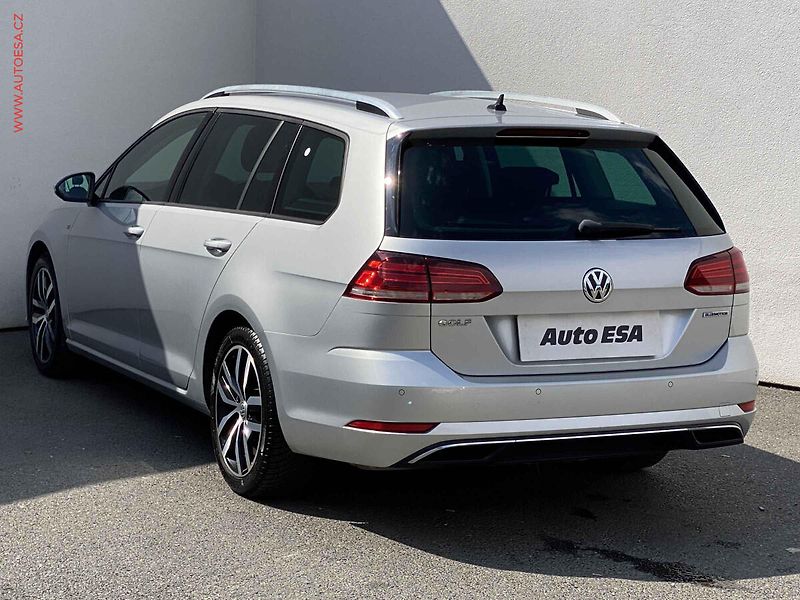 Volkswagen Golf (2019) 1.5 TSi, Join, DSG, LED - fotka 6 z 18