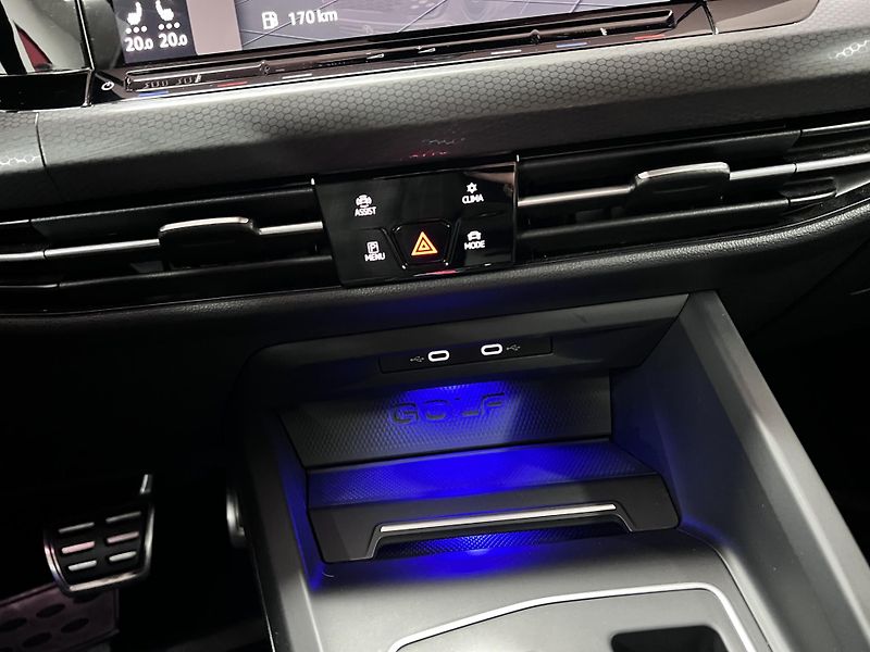 Volkswagen Golf GTI 180 kW Servis 68tkm - fotka 22 z 49