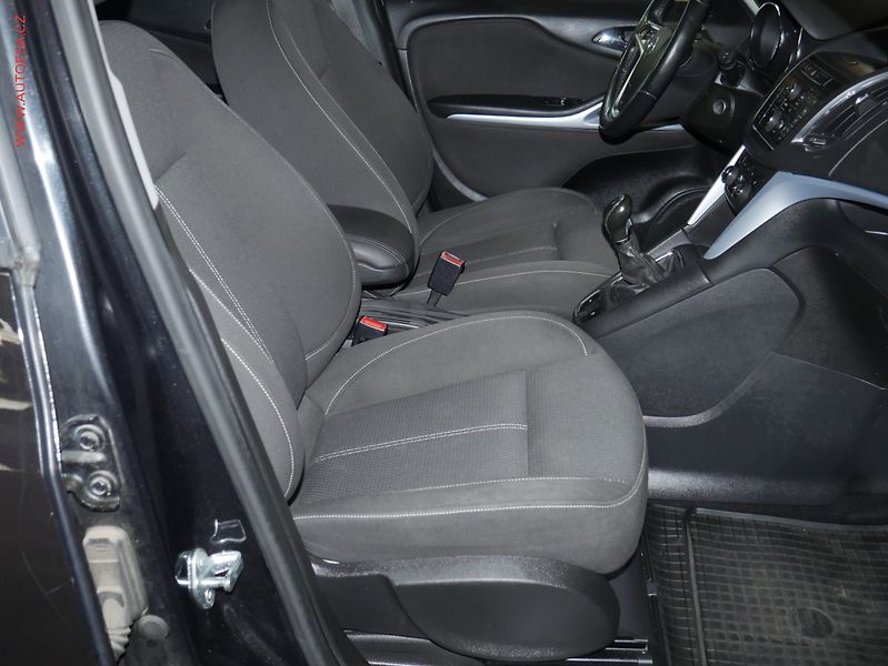 Opel Zafira (2013) 2.0 CDTI, servis.kniha - fotka 12 z 21
