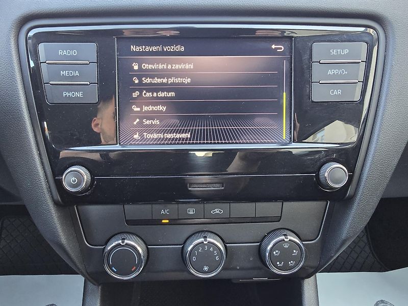 Škoda Octavia 1.5TSI CNG DSG 1.Maj. ČR - DPH - fotka 23 z 27