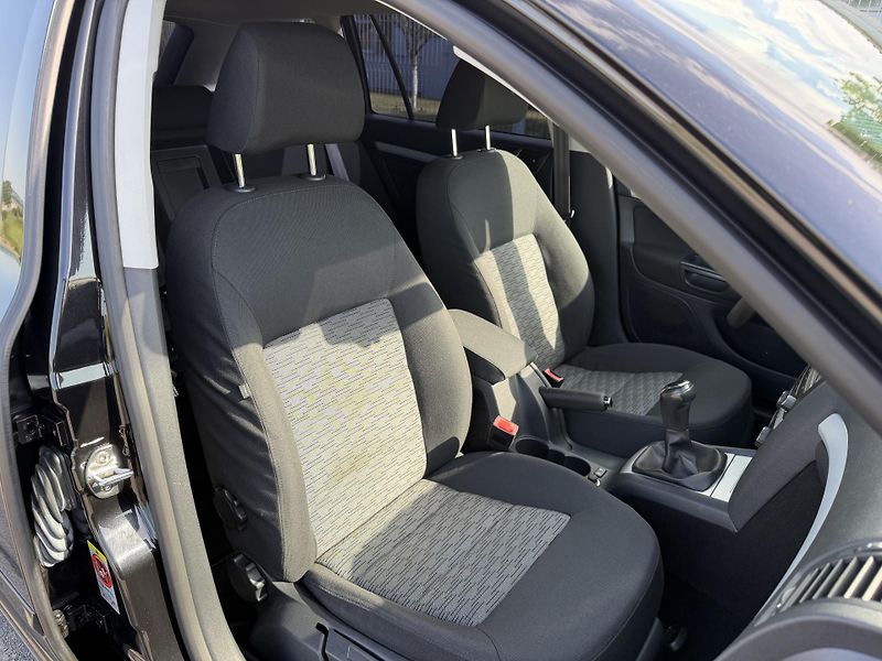 Škoda Octavia (2011) 2,0TDI 103 kW ELEGANCE 1MAJITE - fotka 19 z 48