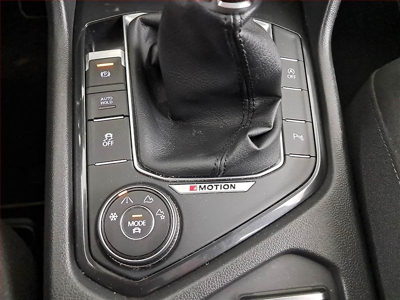 Volkswagen Tiguan (2017) 2.0 TDI, 4X4, Serv.kniha - fotka 16 z 18
