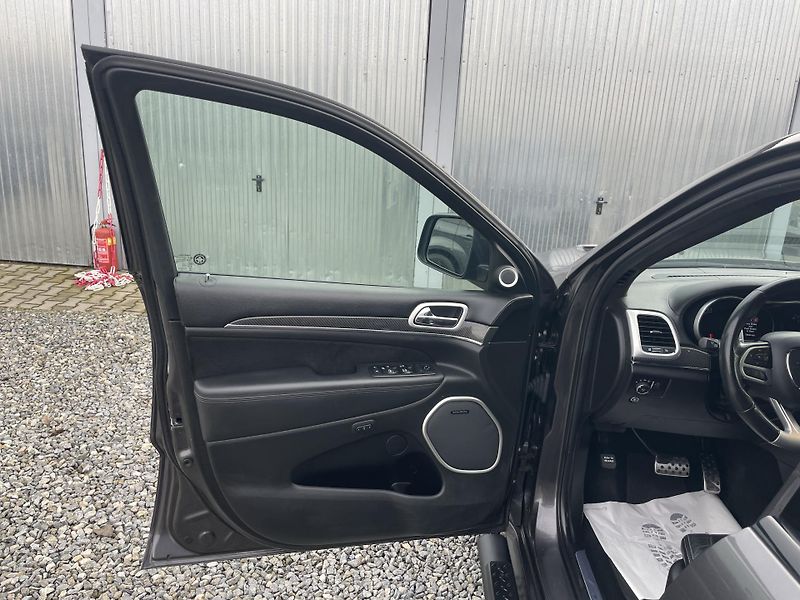Jeep Grand Cherokee 6.4i 480PS HEMI SRT CZ 78000KM - fotka 88 z 187
