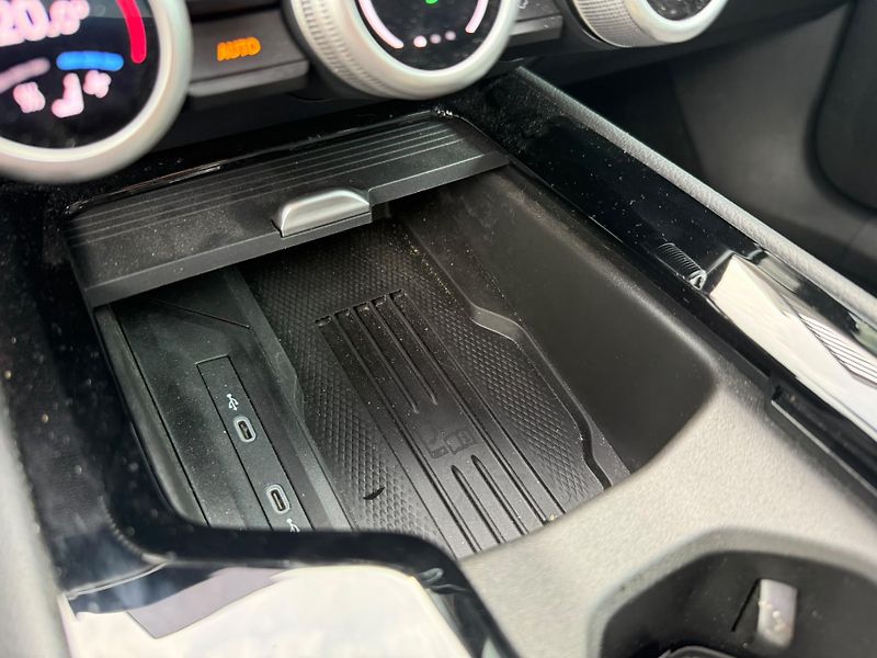 Škoda Superb Sportline 2.0TSI 150kw DSG - fotka 20 z 27