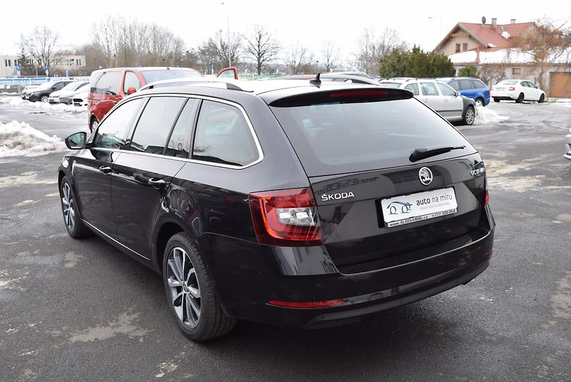 Škoda Octavia (2020) 2.0TDI 110kwSOLEIL VIRTUAL KAM - fotka 12 z 48