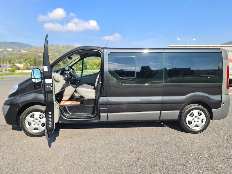 Opel Vivaro (2012) LONG 2.0 CDTi HRADEC KRÁLOVÉ - fotka 10 z 89