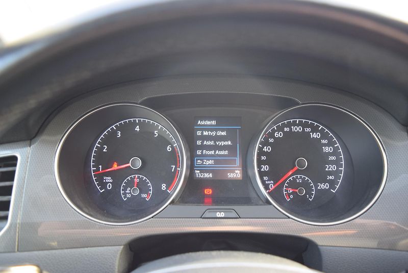 Volkswagen Golf Sportsvan (2019) 1.5TSI 96kw IQ.DRIVE NAVI ACC  - fotka 33 z 49