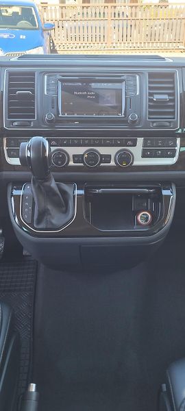 Volkswagen Multivan (2017) T6 2,0TDi 150kW DSG Highline - fotka 18 z 42