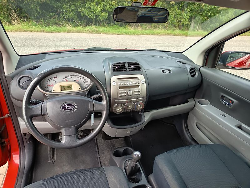 Subaru Justy (2009) 1.0 51kw - fotka 32 z 44