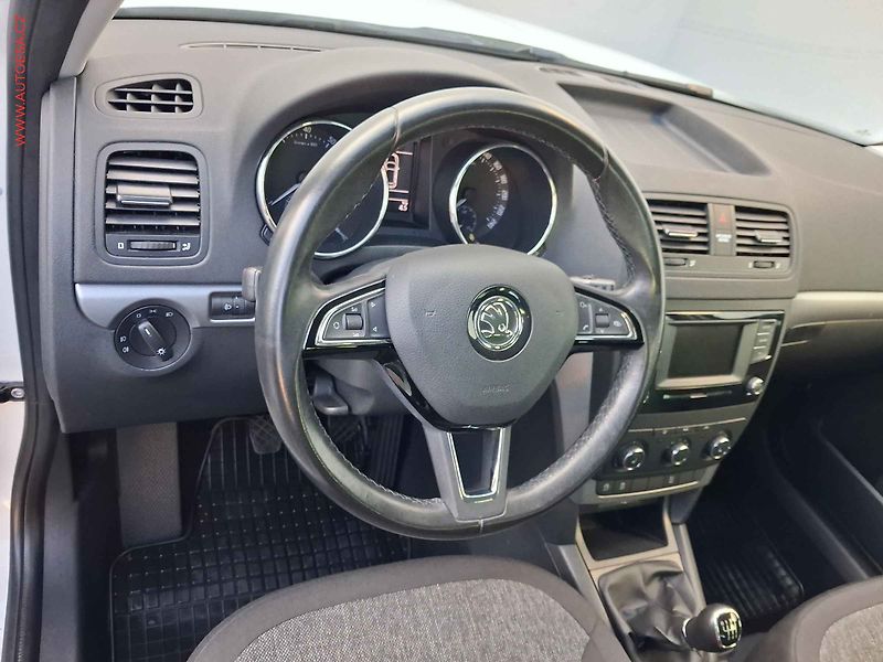 Škoda Yeti (2016) 1.4 TSi, Outdoor, výhřev sed - fotka 12 z 16