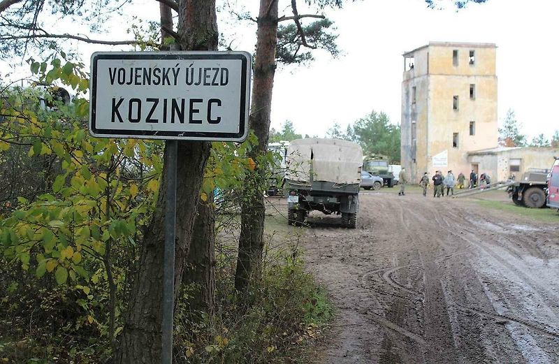 Setkání s názvem Kozinec, které se uskutečňuje dvakrát do roka, vždy na jaře a na podzim, je pro vyznavače vojenské historické techniky plné zážitků.