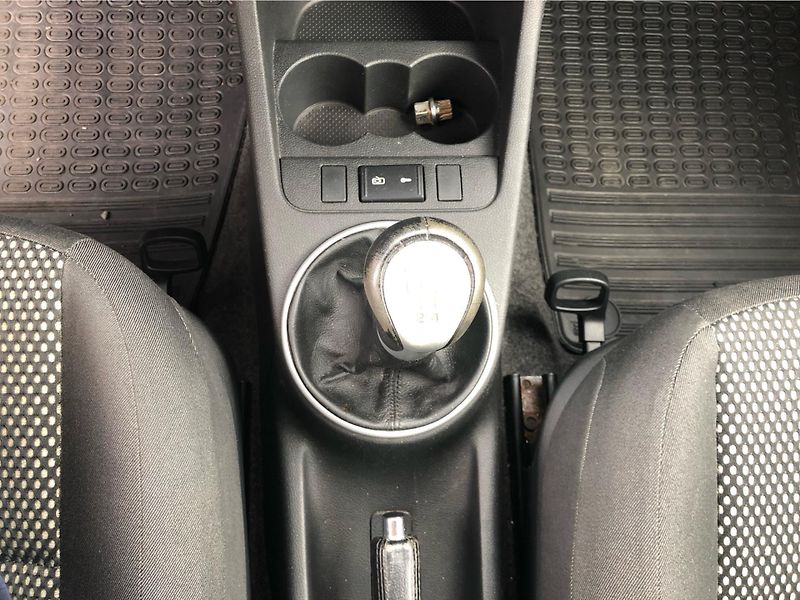 Škoda Roomster A 1.6i Scotline - fotka 21 z 27