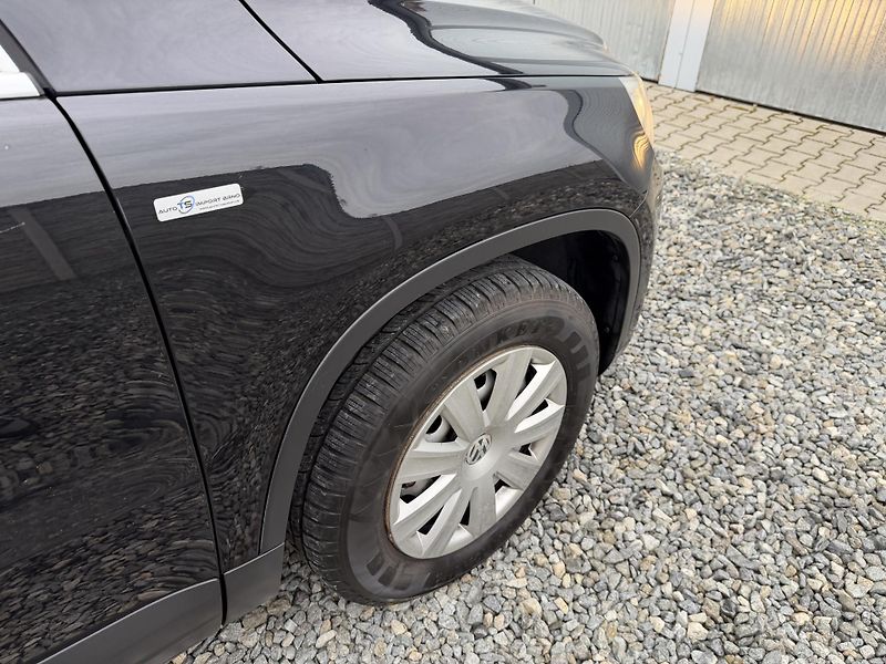 Volkswagen Tiguan 140PS 4x4 DSG PANORAMA - fotka 60 z 158