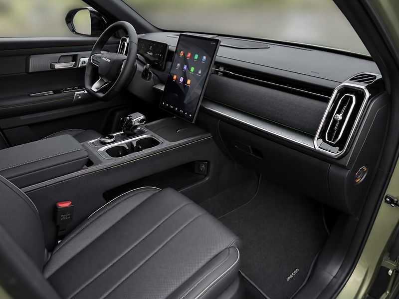 Jaecoo 7 (2026) 1,6 TGI 7AT Exclusive 4x4 - fotka 14 z 47