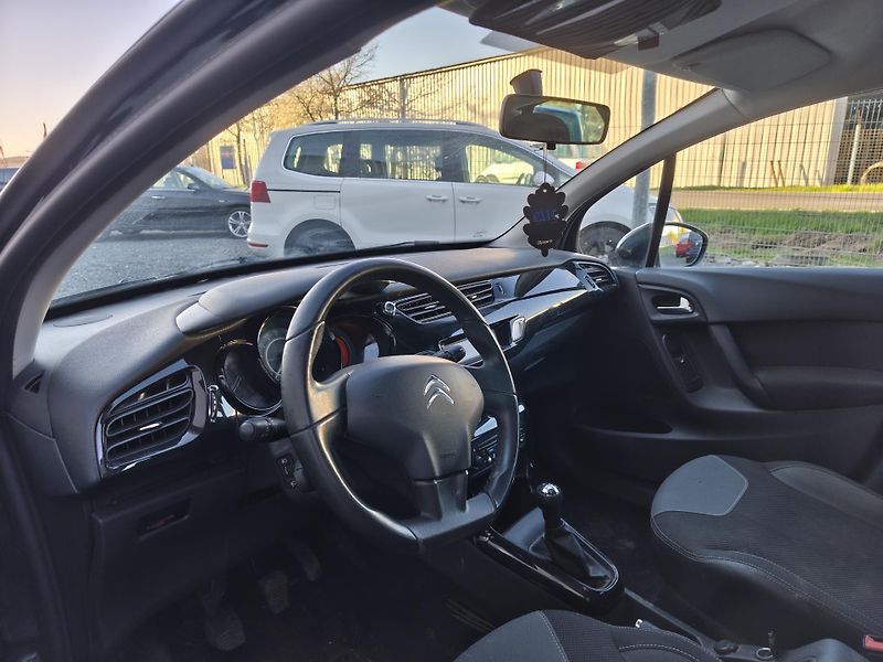 Citroën C3 KLIMATIZACE, KOUPENO V ČR - fotka 9 z 11