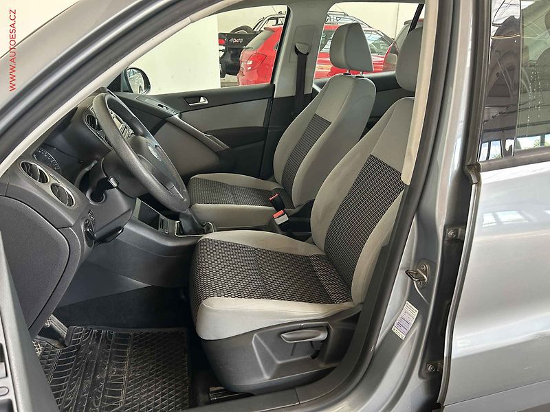 Volkswagen Tiguan (2009) 1.4TSI 4x4, servis.kniha, AC - fotka 9 z 16