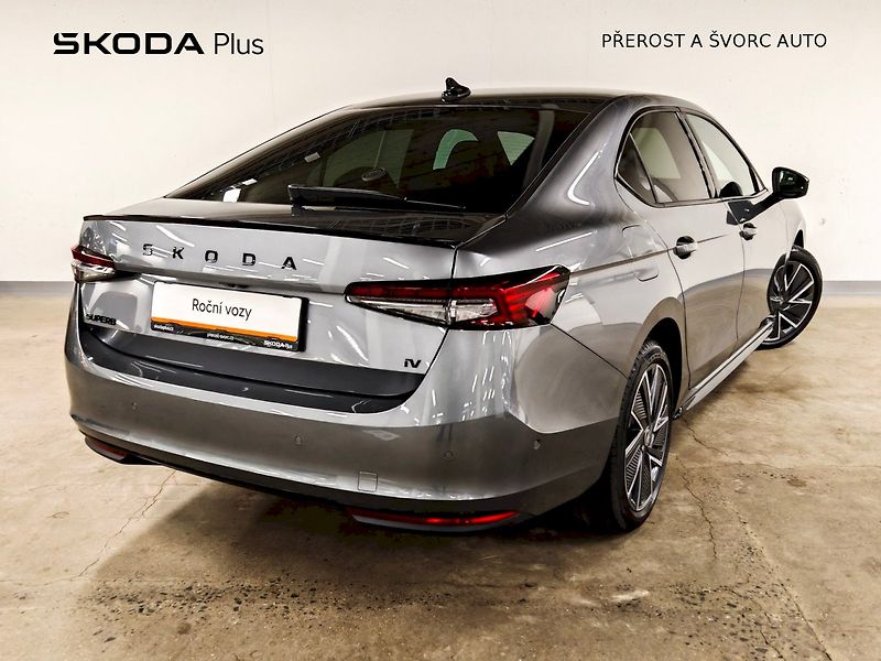 Škoda Superb (2025) iV 1.5 TSI 150 kW DSG Sportlin - fotka 2 z 33