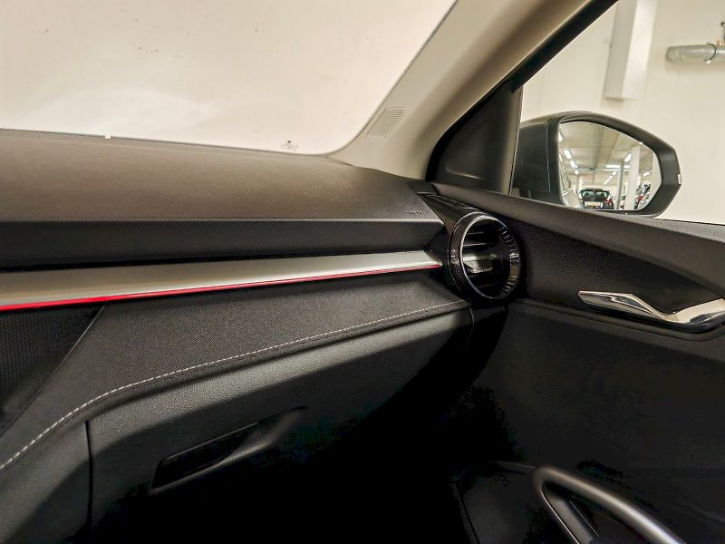 Škoda Fabia (2025) 1.0 TSI 70 kW Top Selection - fotka 6 z 28