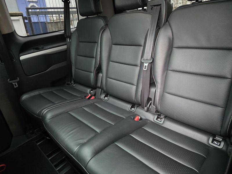 Toyota ProAce 2.0-7 MÍST-PANORAMA - fotka 17 z 21