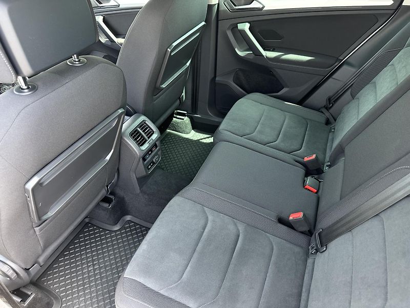 Volkswagen Tiguan 2.0 TSI DSG 4Motion - fotka 9 z 30
