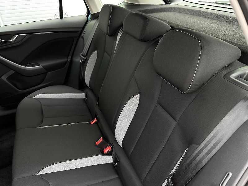 Škoda Kamiq 1.0TSi 116PS 2Z.KLIMA Tempomat - fotka 32 z 39