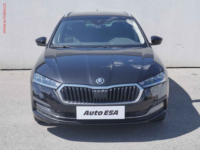 Škoda Octavia (2023) 1.5TSi, ČR, Style, DSG - fotka 2 z 15