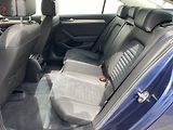 Volkswagen Passat (2015) 1.4 TSi, Highline, LED, navi - náhled 10