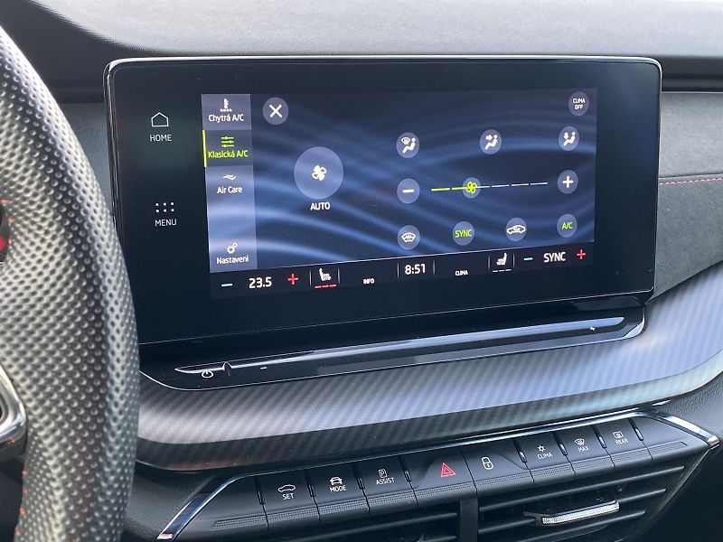 Škoda Octavia (2023) Combi 2.0 TDI DSG RS - fotka 17 z 35