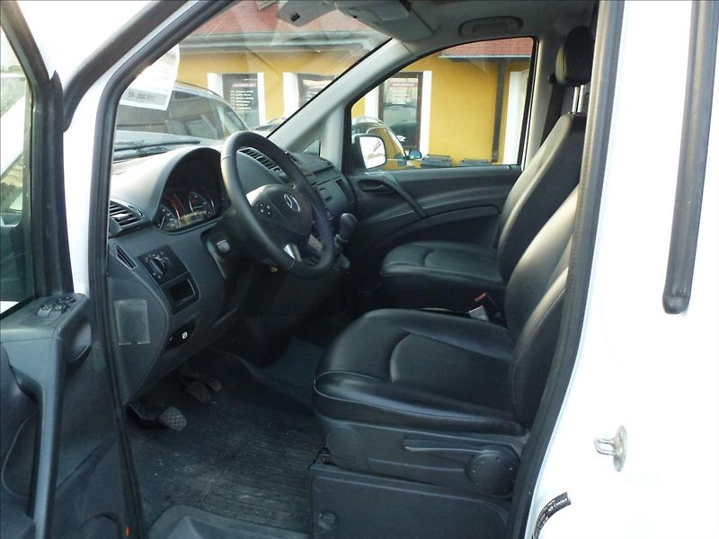 Mercedes-Benz Vito 2,2 113CDI  KAWA 5 míst - fotka 15 z 46