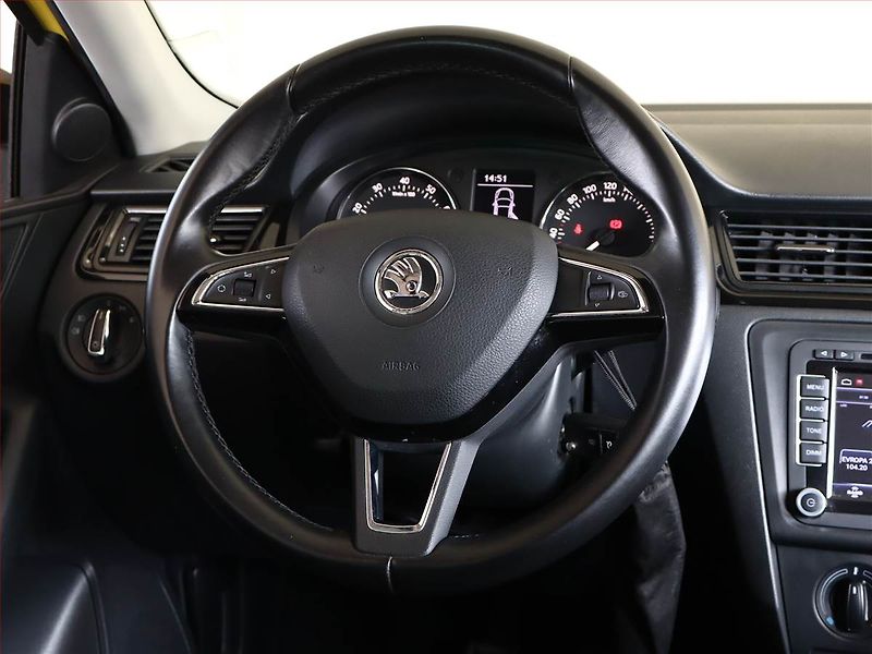 Škoda Rapid (2014) Ambition 1.2 TSI, Serv.kniha - fotka 13 z 14