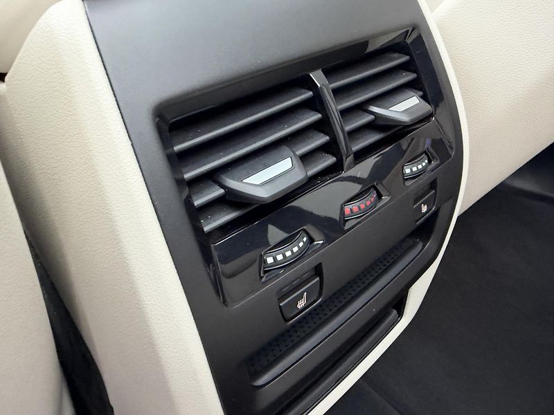 BMW X5 30d M paket - fotka 14 z 16