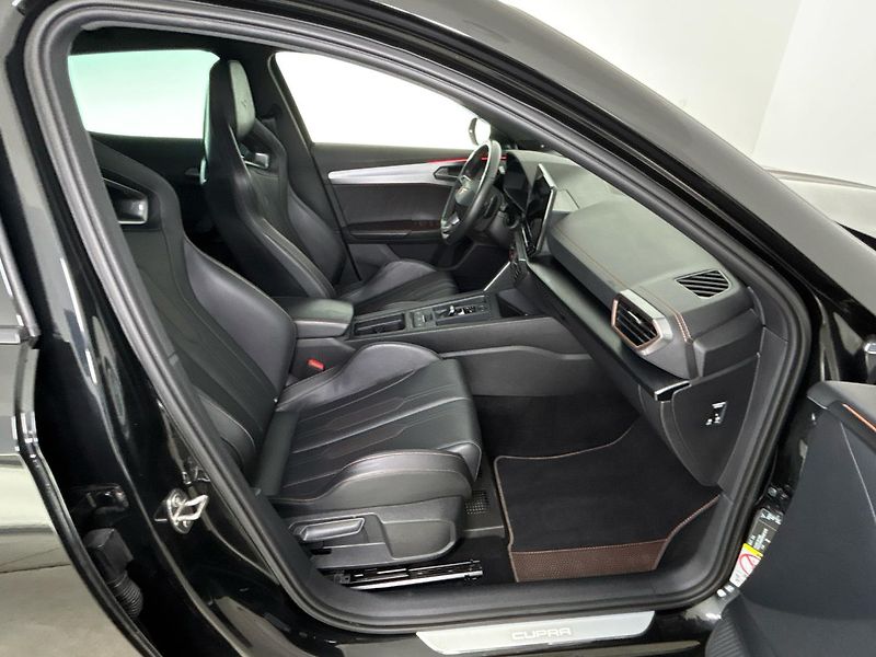 Cupra Formentor VZ5 - fotka 9 z 29