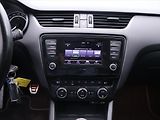 Škoda Octavia RS 2.0 TDI 135kW Navi Xenon - náhled 17