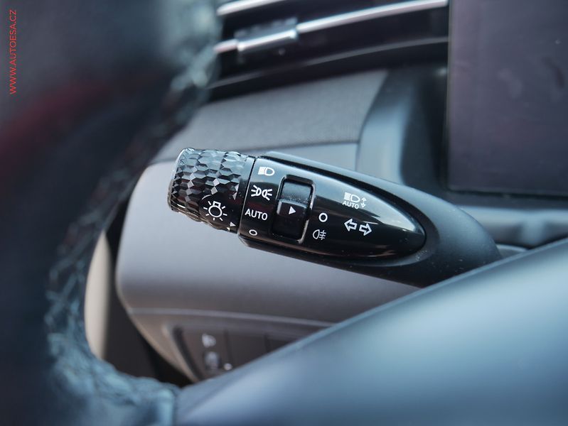 Hyundai Tucson (2022) 1.6 T-GDi 2WD, ČR, Smart, AT - fotka 12 z 19