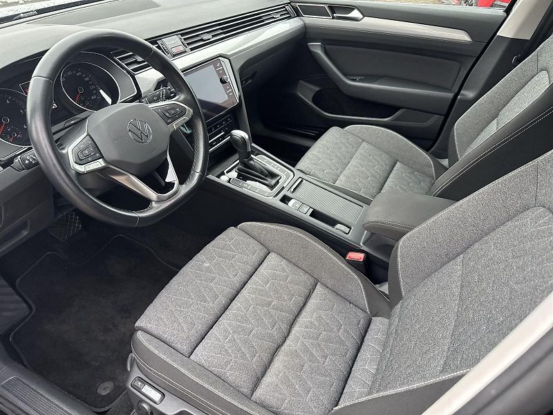 Volkswagen Passat (2022) Variant 2.0 TDI DSG Business - fotka 7 z 33