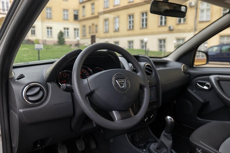 Dacia Duster 1.6 LPG Nová nádrž TOP STAV! - fotka 10 z 28