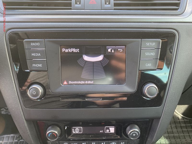 Škoda Rapid (2015) 1.2 TSi, Joy, +kola - fotka 17 z 18
