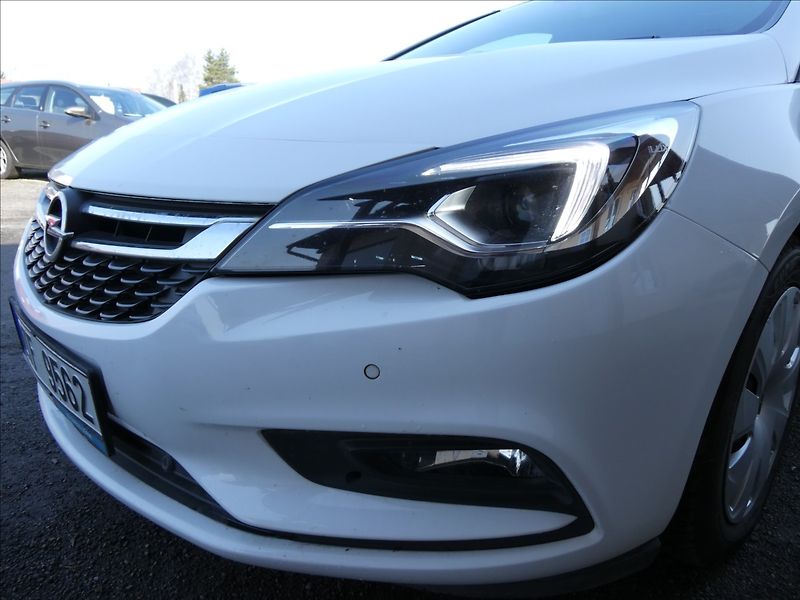 Opel Astra 1,6 CDTi 81kW,2x kola,serviska - fotka 4 z 40