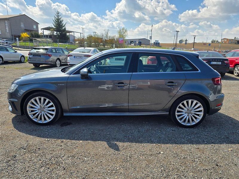 Audi A3 (2015) 1.4 TFSi Sportback E-T - fotka 4 z 24