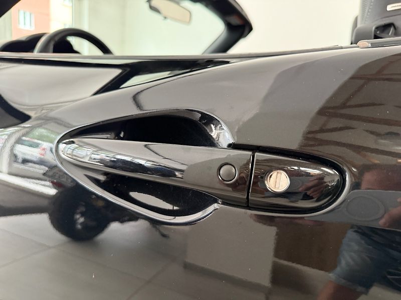 Fiat 124 Spider (2018) 1.4 Turbo AT Lusso - fotka 26 z 28