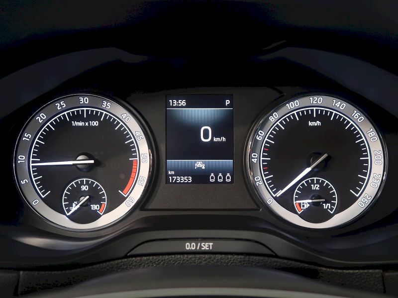Škoda Karoq (2022) STYLE PLUS 2.0TDI 85KW DSG - fotka 17 z 37