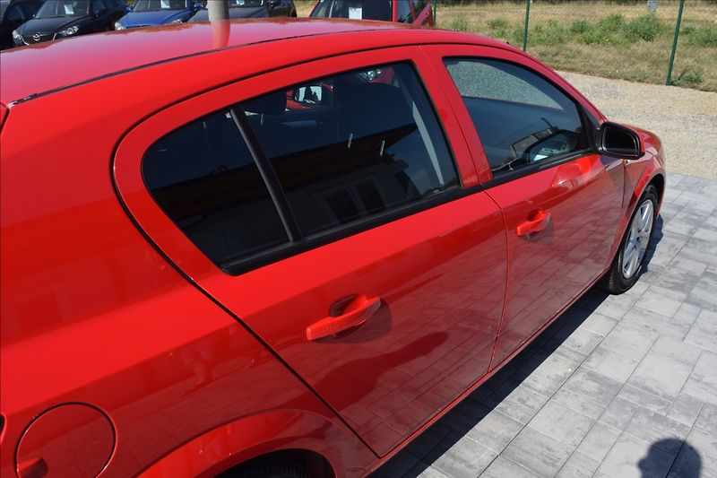 Opel Astra 1,4 i 66KW KLIMA ALU VÝHŘEV - fotka 10 z 50