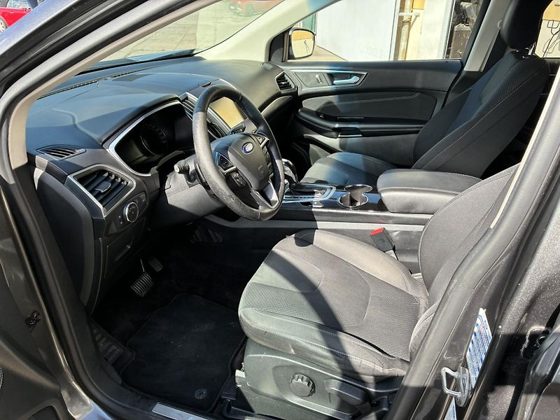 Ford Edge 2.0 TDCi 154kW AT AWD Titanium - fotka 10 z 21