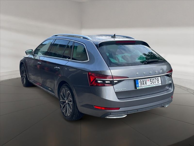 Škoda Superb 2,0 TDI 147 4x4 L&K Aut - fotka 4 z 11